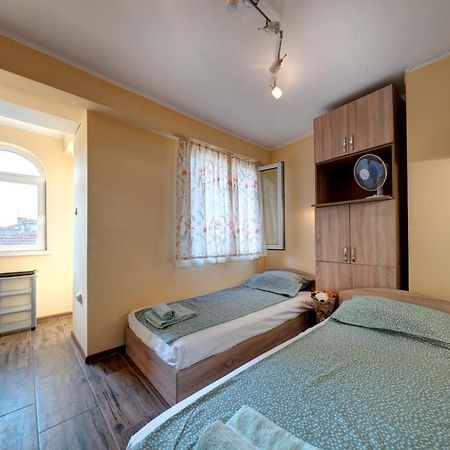 Funny-Gunny Room To The Sea Garden Burgas Luaran gambar