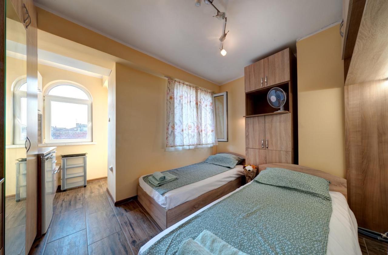 Funny-Gunny Room To The Sea Garden Burgas Luaran gambar
